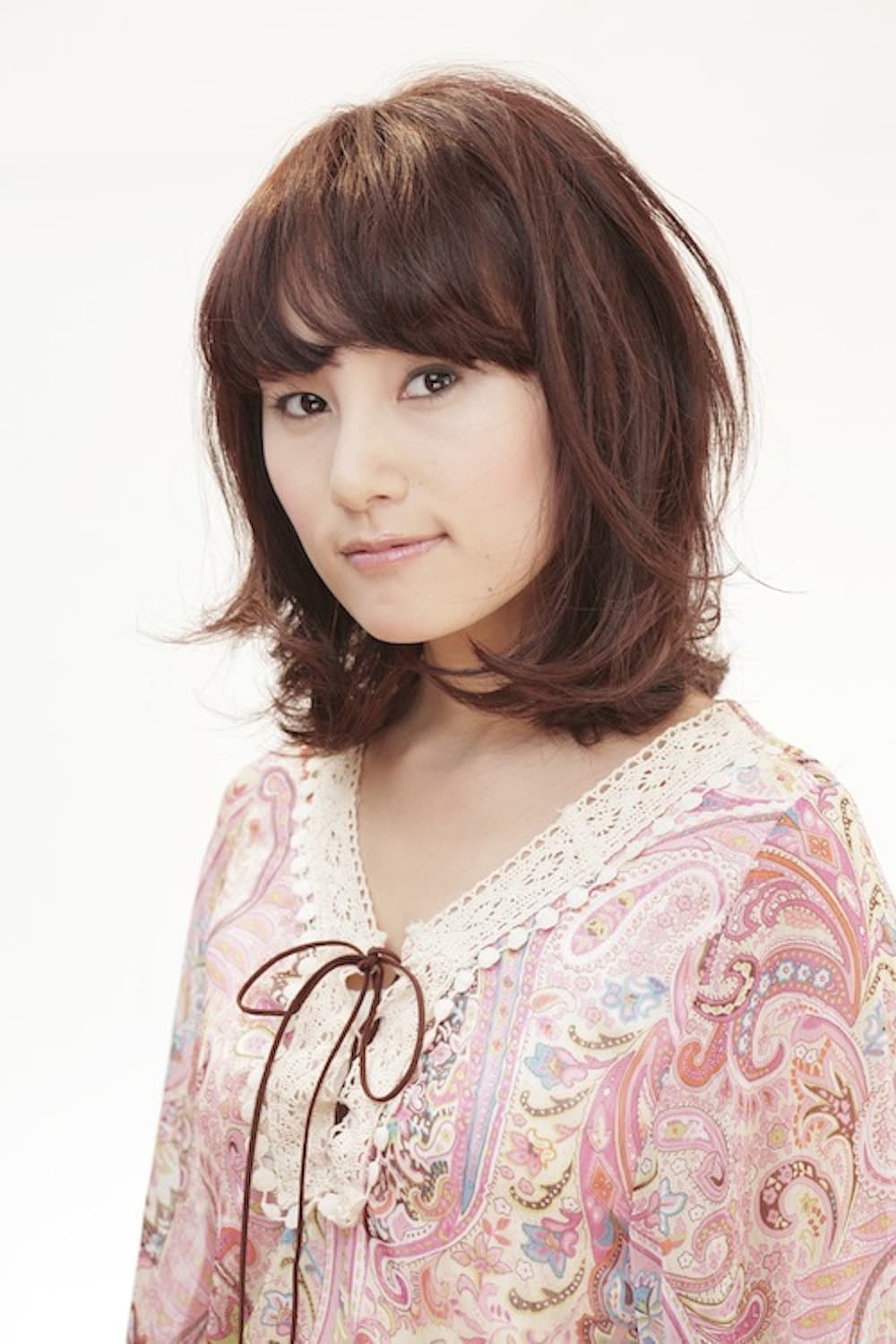 ニュアンスミディアムヘアの女性