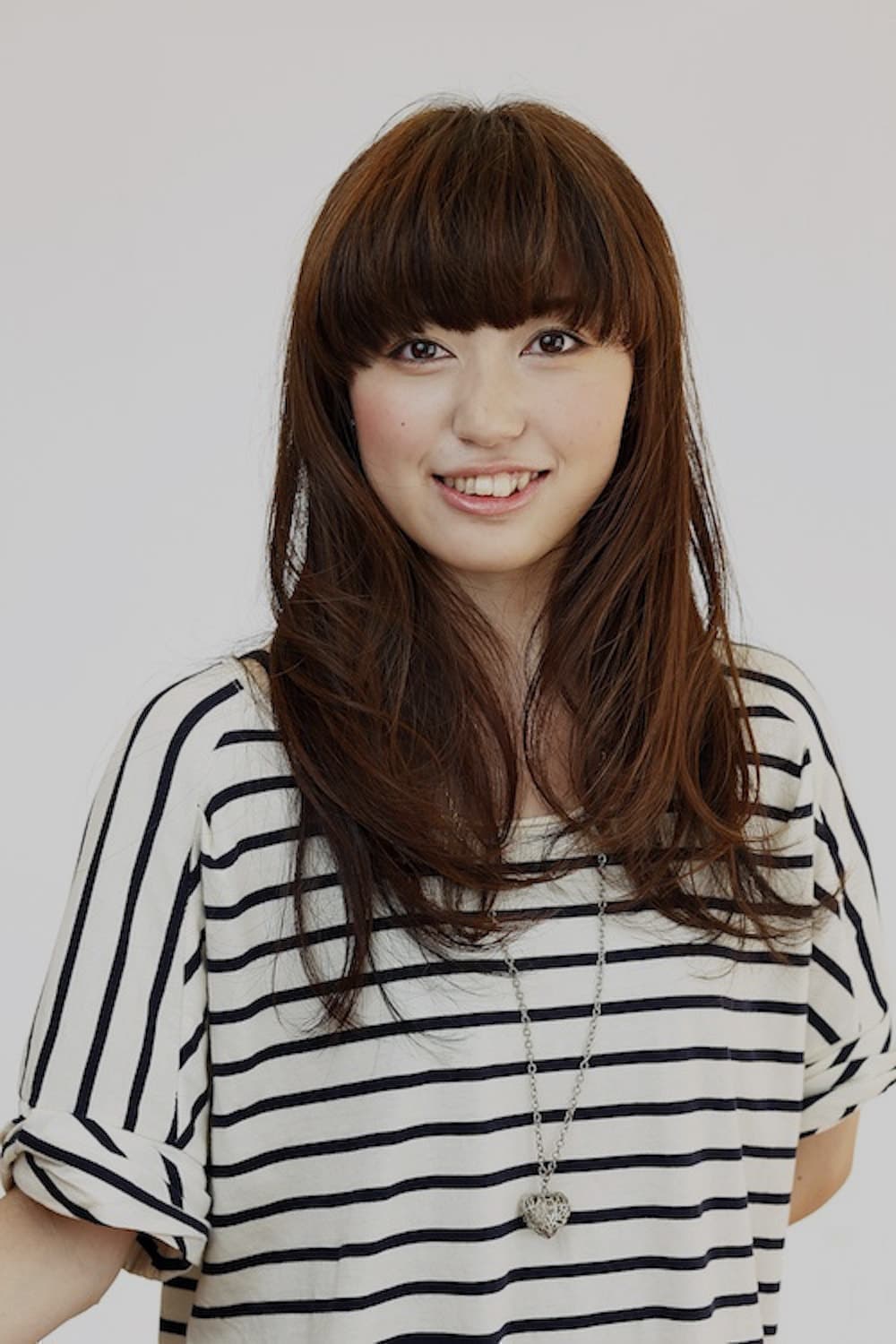ニュアンスロングヘアの女性